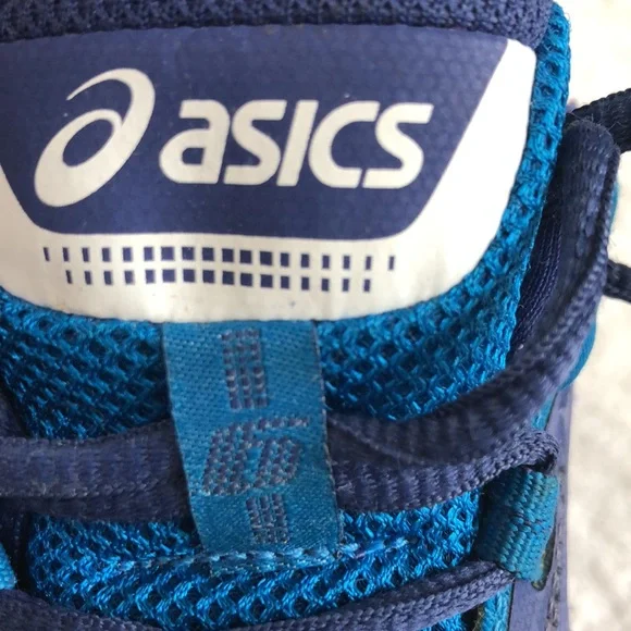 Asics GT-2000 Blue Athletic Footwear - Picture 3 of 8